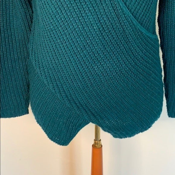 Serendipity by Victoria Knit Sweater - Picture 3 of 8